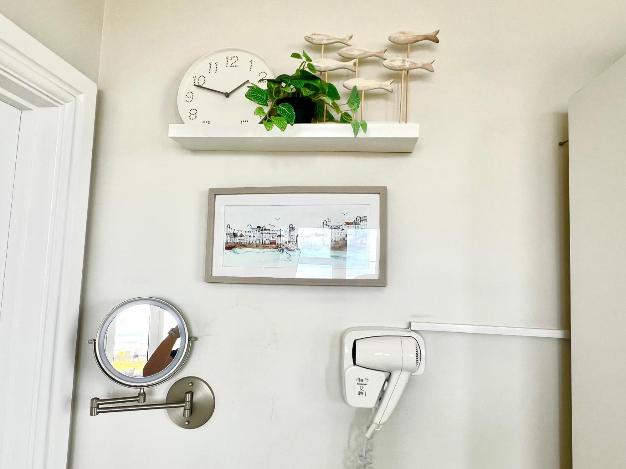 Beachfront Compact Coastal Crib, Direct Sea Views & Air Conditioning Littlestone-on-Sea Экстерьер фото